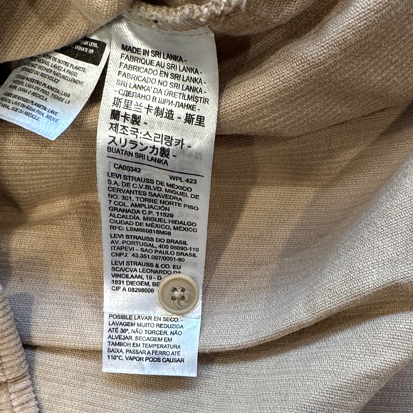 Levi's Women’s Beige Corduroy Shirt Size XL - Picture 4 of 11